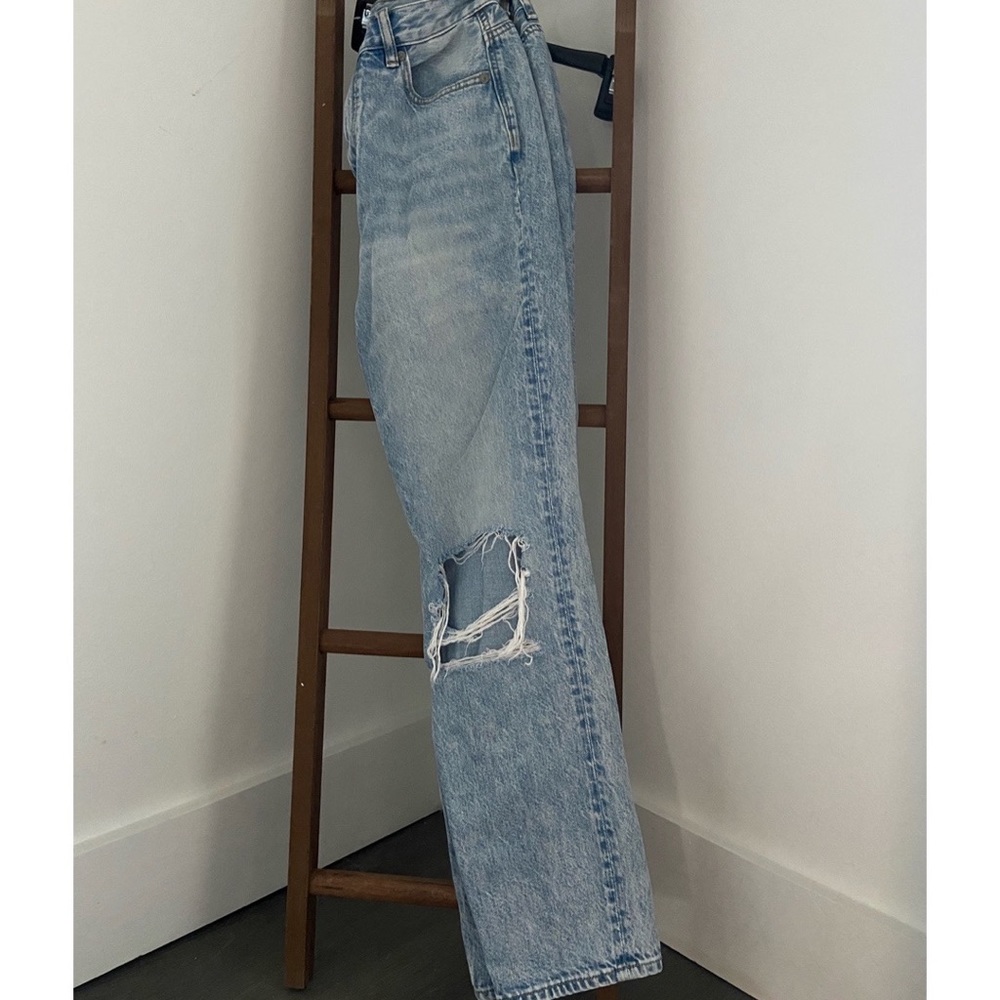 American Eagle Mom Jeans